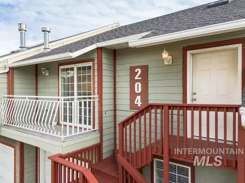 204 Lavalle Strada, Pocatello, ID 83201