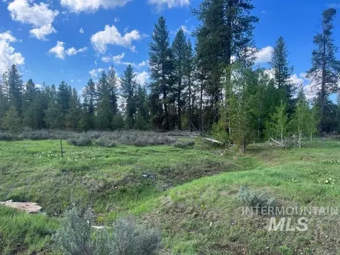 29 Fawnlilly Dr, Mccall, ID 83638