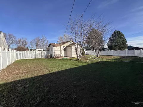 Exterior - 603 Main St, Filer, ID 83328 photo 4 of 8