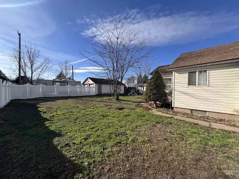 Exterior - 603 Main St, Filer, ID 83328 photo 5 of 8