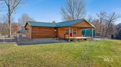 2909 S 1110 E, Hagerman, ID 83332