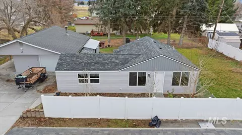 Exterior - 711 E Ave D, Jerome, ID 83338 photo 10 of 11