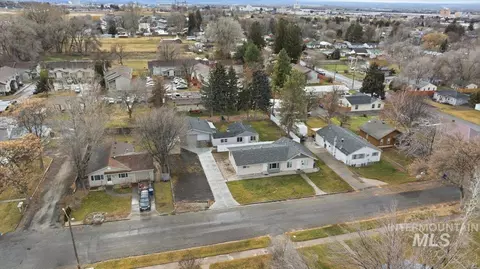 View/Area - 711 E Ave D, Jerome, ID 83338 photo 1 of 17