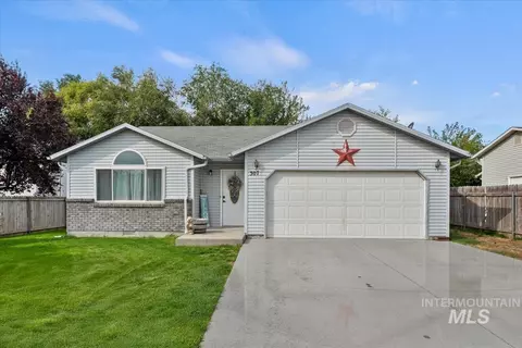 307 Quail Cove Cir, Fruitland, ID 83619