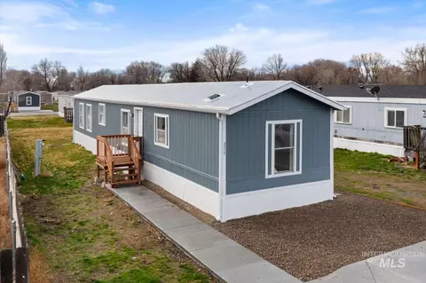 235 W 9th, Mountain Home, ID 83647