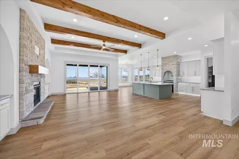Living - 23739 Legends Ln, Caldwell, ID 83607 photo 1 of 4