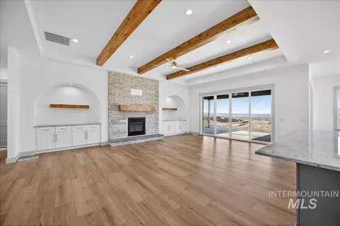 Living - 23739 Legends Ln, Caldwell, ID 83607 photo 4 of 4
