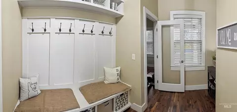 Entry Way - 2425 S Chipper Way, Eagle, ID 83616 photo 2 of 6
