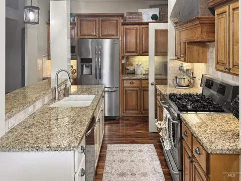 Kitchen - 2425 S Chipper Way, Eagle, ID 83616 photo 1 of 6