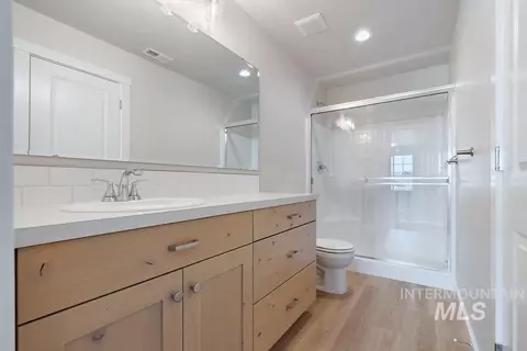 Bath - 1355 Crescent St, Weiser, ID 83672 photo 3 of 3