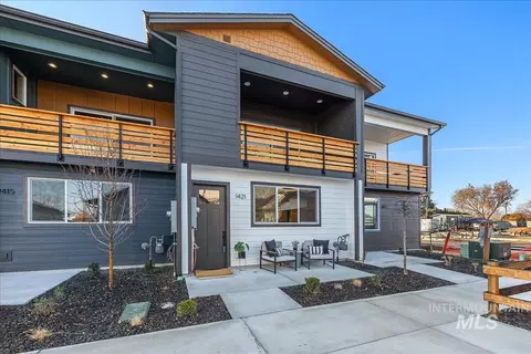 1445 N Bluffs Ridge Ln, Boise, ID 83704