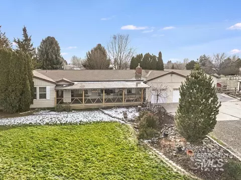 213 Sage Rd W, Jerome, ID 83338