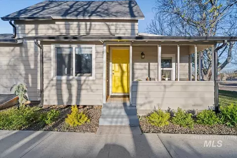 1916 E Oak St, Caldwell, ID 83605