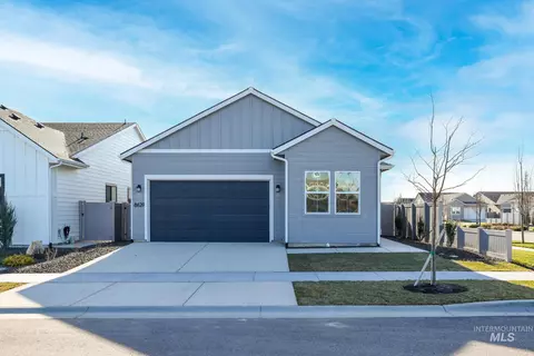 8629 W Stillmore St, Star, ID 83669