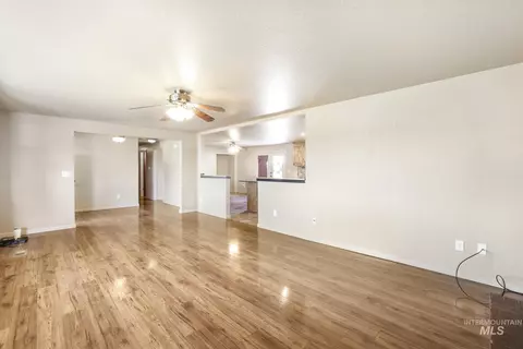 Living - 298 S 300 E, Jerome, ID 83338 photo 4 of 4