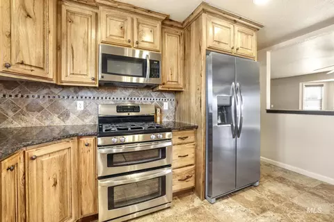 Kitchen - 298 S 300 E, Jerome, ID 83338 photo 2 of 5