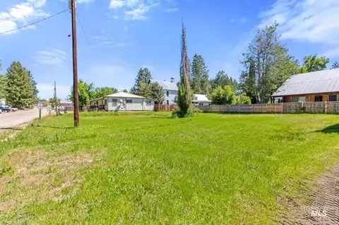 508 Montgomery St, Idaho City, ID 83631
