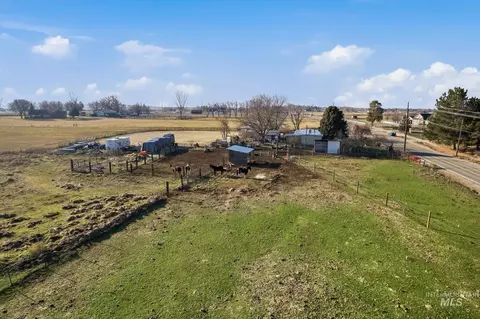 Exterior - 603 E King Rd, Kuna, ID 83634 photo 7 of 11
