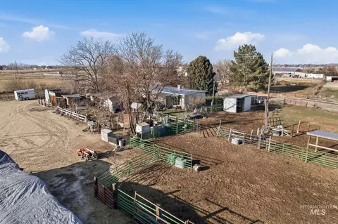 Exterior - 603 E King Rd, Kuna, ID 83634 photo 5 of 11
