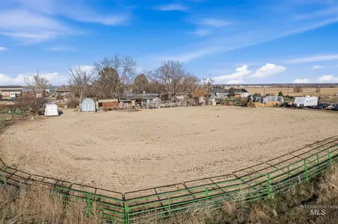 Exterior - 603 E King Rd, Kuna, ID 83634 photo 2 of 11
