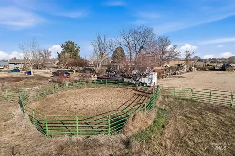 Exterior - 603 E King Rd, Kuna, ID 83634 photo 3 of 11