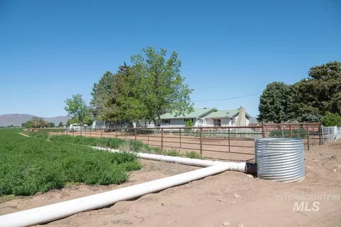 Exterior - 733 Pringle Rd, Weiser, ID 83672 photo 14 of 21