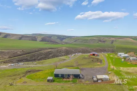 31831 Lonesome Hollow Ln, Lapwai, ID 83540