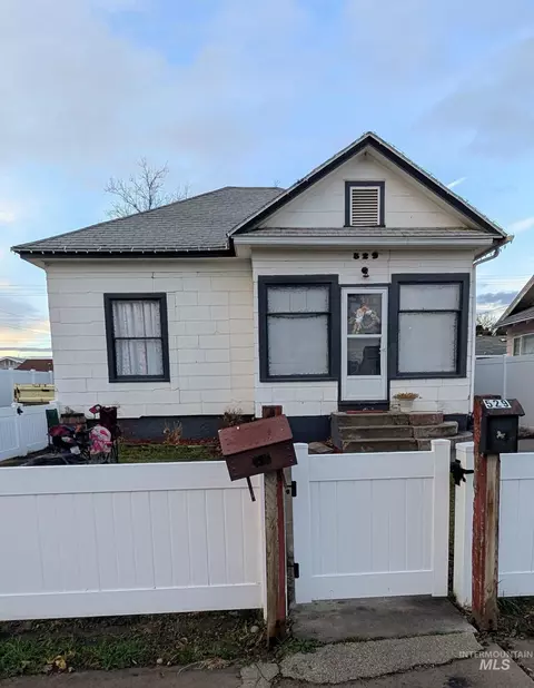 529 N 5th Ave, Twin Falls, ID 83301