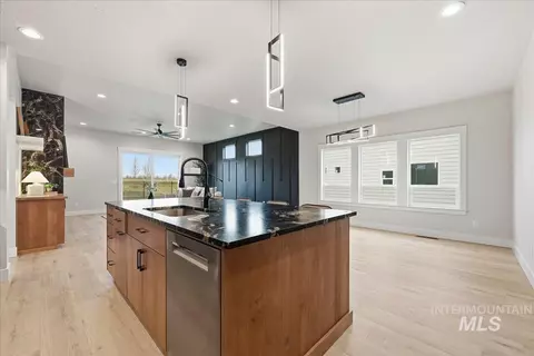 Kitchen - 7818 Flathead Lake St, Eagle, ID 83616 photo 3 of 5
