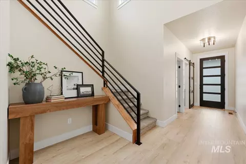 Entry Way - 7818 Flathead Lake St, Eagle, ID 83616 photo 1 of 5