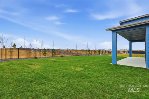 Exterior - 7818 Flathead Lake St, Eagle, ID 83616 photo 2 of 4