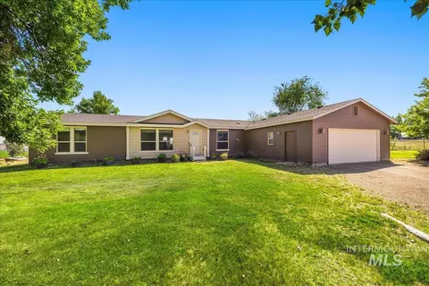 37786 State Highway 78, Grand View, ID 83624