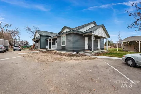 17322 Canada Rd, Nampa, ID 83687