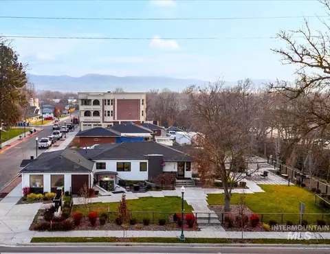 128 S Eagle Rd, Eagle, ID 83616