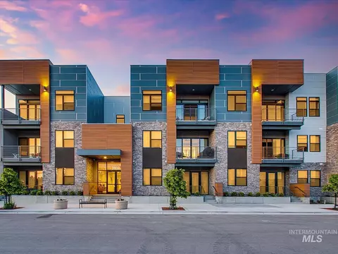 3850 E Haystack St #302, Boise, ID 83716
