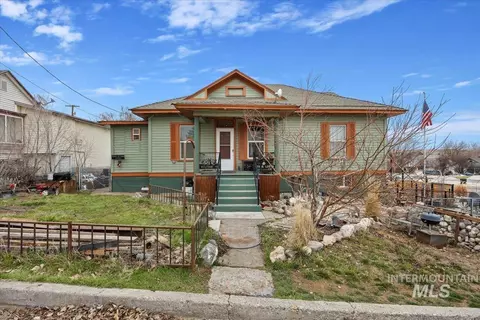 410 N Logan, Glenns Ferry, ID 83623