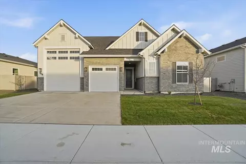 2278 N Kenora Ave, Star, ID 83669