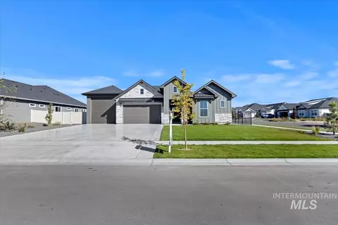 11027 W Lahinch Ln, Kuna, ID 83634