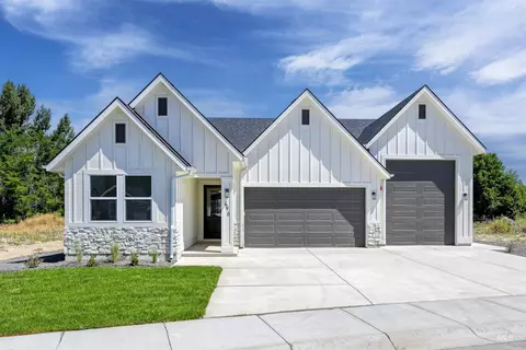 707 E Merino St, Kuna, ID 83634