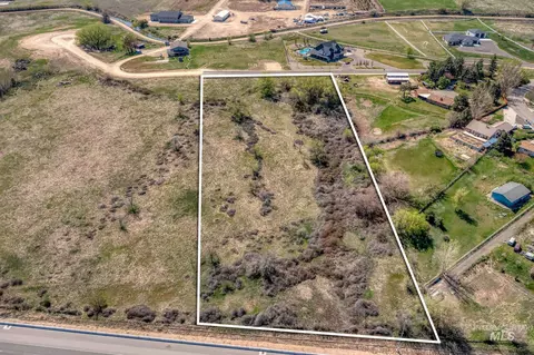 5762 W Belvedere Ln, Meridian, ID 83642