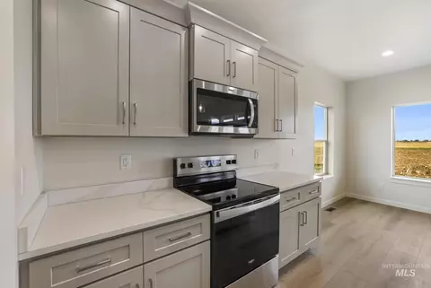 Kitchen - 902 23rd Ave E, Jerome, ID 83338 photo 3 of 3
