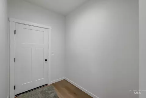Entry Way - 910 23rd Ave E, Jerome, ID 83338 photo 1 of 1