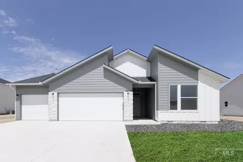 5030 E Open Canyon Dr, Nampa, ID 83687