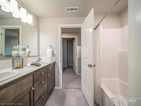 Bath - 2049 Sumac Ave, Middleton, ID 83644 photo 1 of 3