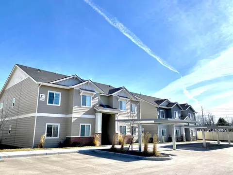 324 NE 3rd St, Meridian, ID 83642