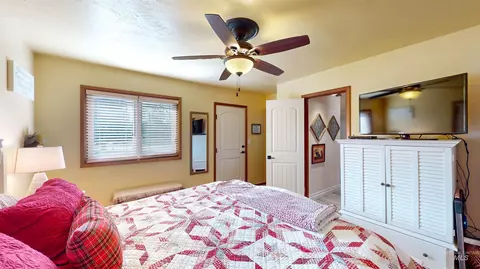 Bedroom - 2111 Addison Ave E, Twin Falls, ID 83301 photo 4 of 4