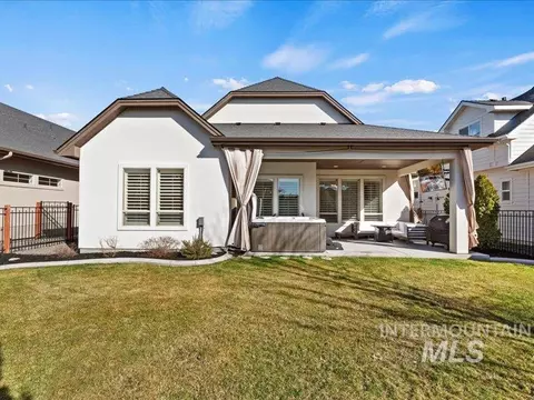 Exterior - 1367 N Willowick Ave, Eagle, ID 83616 photo 3 of 6