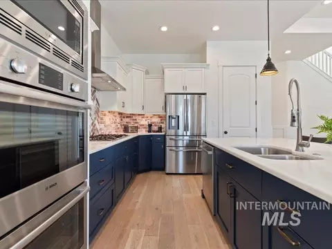 Kitchen - 1367 N Willowick Ave, Eagle, ID 83616 photo 3 of 3