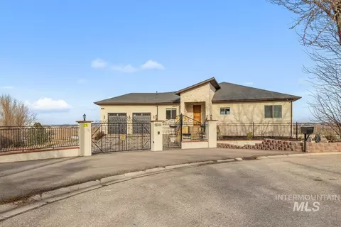 5990 W View Dr, Meridian, ID 83642