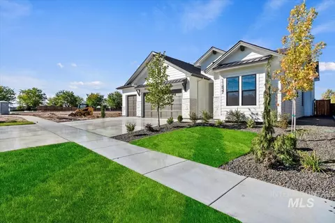 7353 Powell Pl, Eagle, ID 83629
